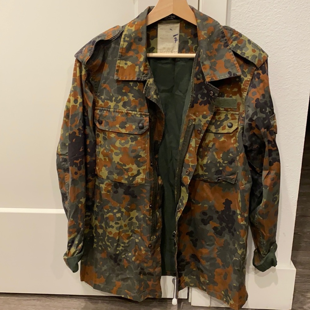 Unique camp print lightweight jacket worn twice